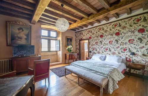 Saint-Celerin Apartment | Manoir de Buis