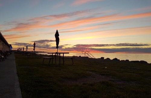 Sainte-Anne-des-Monts Hotel | Manoir sur Mer