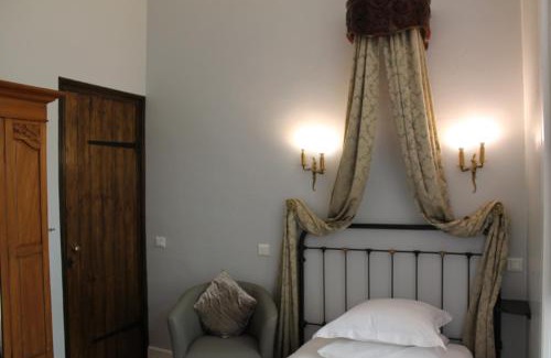 Tulle House | Manoir XV Domaine de Peyrafort