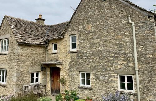 Ampney Crucis House | Manor Cottage