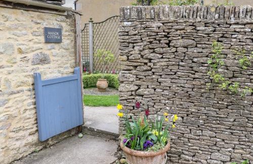 Ampney Crucis House | Manor Cottage