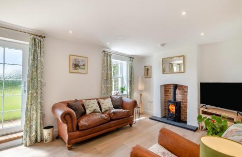 East Dereham House | Manor Cottage