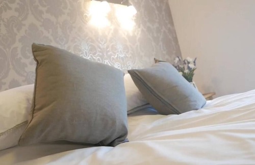 Haltwhistle Hotel | Manor House Inn