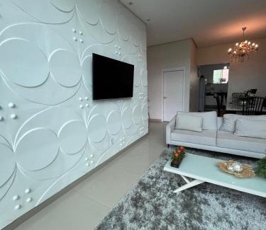 40 Horas House | Mansão em Condomínio