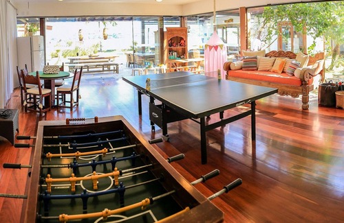 Village da Ferradura Villa | Mansão Exuberante Pé na Areia Ferradura