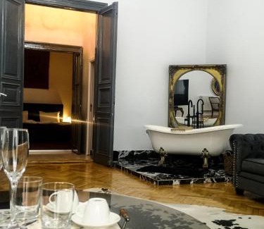 Old Town House | Mansion Josephina