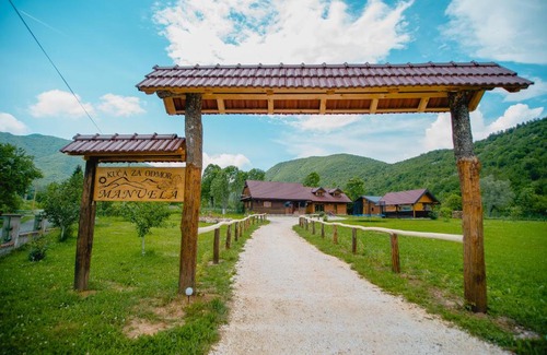 Trnovac Cabin | Manuela