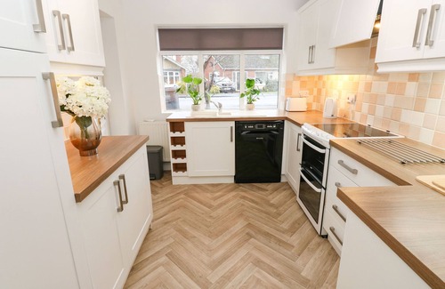 Church Fenton Cottage | MAPLE HOUSE, romantic, character holiday cottage in Church Fenton