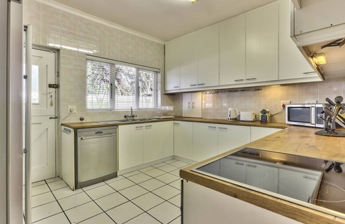 Constantia House | Maple House