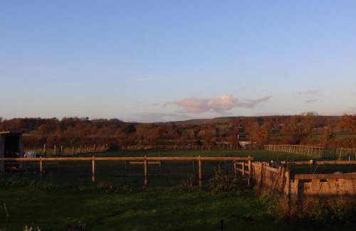 Corton Bed & Breakfast | Mapperton Barn House B&B Nr Stourhead & Longleat