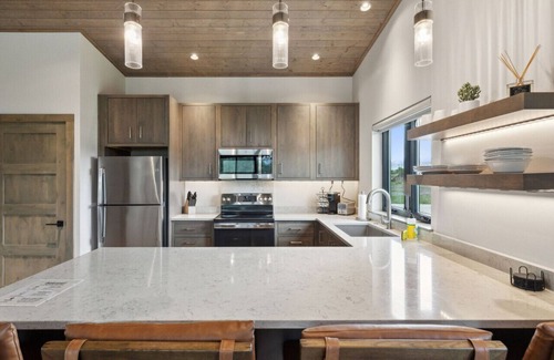 Hamilton Cabin | Mara Luxury Cabin- Aspen