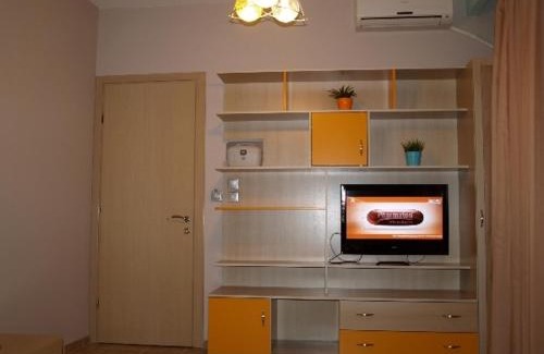 Koinira Hotel | Maranton Beach Hotel