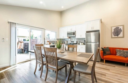 Willow Glen House | @ Marbella Lane - NEW! 3BR CozyRetreat in DTWN SJ