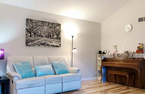 Ponderosa Park House | @ Marbella Lane - Spacious Cozy Home | Piano