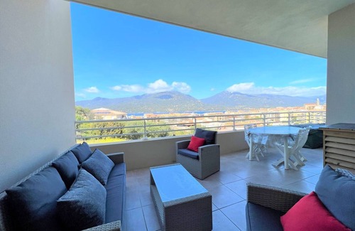 Propriano Apartment | Mare and Monti sea view near downtown