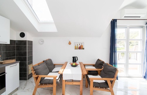 Postira Apartment | Mare Apt. 3 "Two balconies + loggia with garden view"