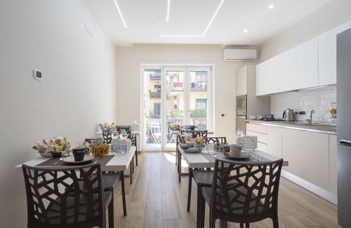 Fuorigrotta Bed & Breakfast | MarGab Guest House- Bed and Breakfast