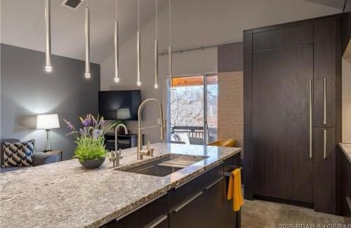 Osage Beach House | Margarita Dreams