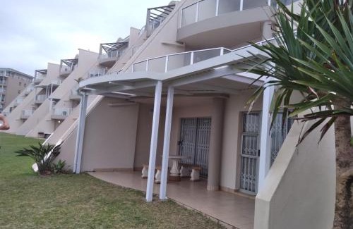 Uvongo Apartment | Margate - Chesapeake Bay Unit 1