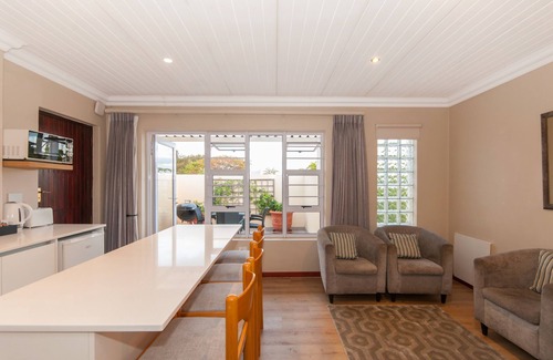 Summerstrand House | Margate Place Guesthouse