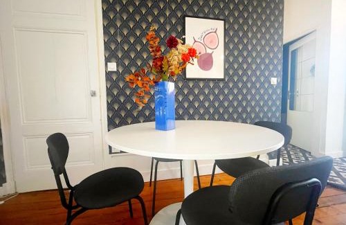 Vaise Apartment | Maria - appartement 4 personnes - check in h24 - wifi