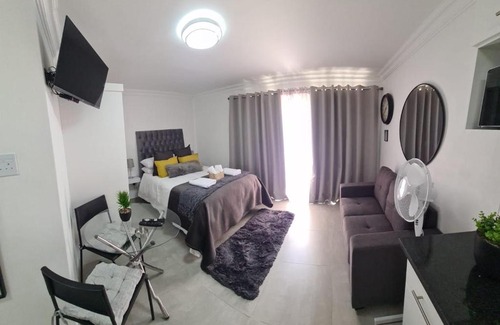 Germiston Apartment | Marielitsa Guest Suite No 4