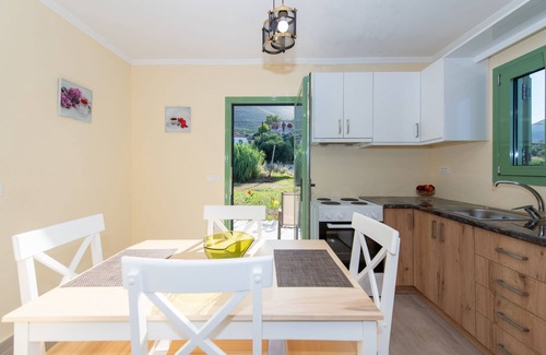 Pigadhakia Cottage | Marietta's 2 Bedroom Cottage