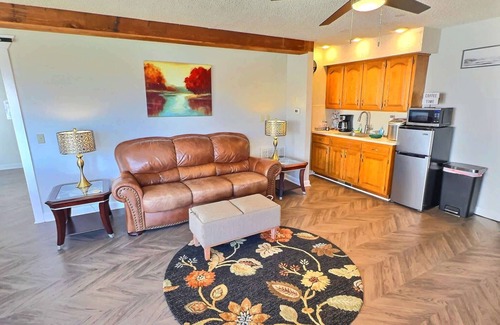 Holiday Island Condo | Marina Access, Lake View, Golf, Swimming, Fishing