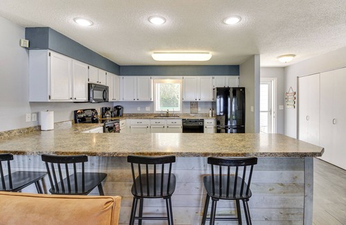 Onamia House | Marina Access & Lake Views: Family Gem in Onamia