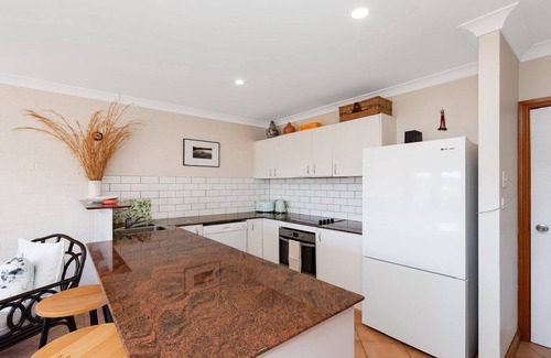 Killcare House | Marina Bay View by HolidayCo.