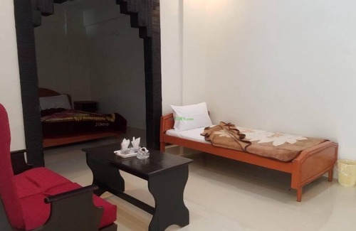 Miandam Hotel | Marina Hotel