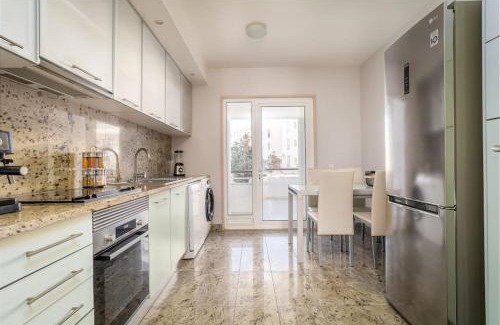 Telheiro Apartment | Marina Serenity Apartment by Lisbeyond