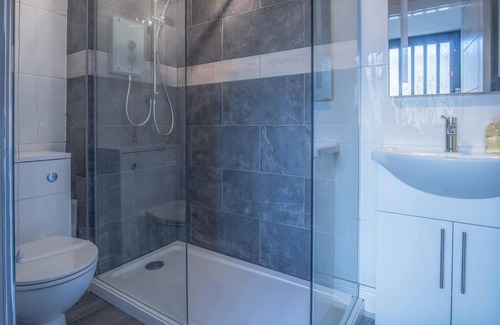 Neyland Apartment | Marina View - 1 Bedroom Apartment - Neyland Marina