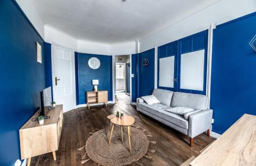 Graville Apartment | Marine comfort T3 cozy city center WiFi & Netflix