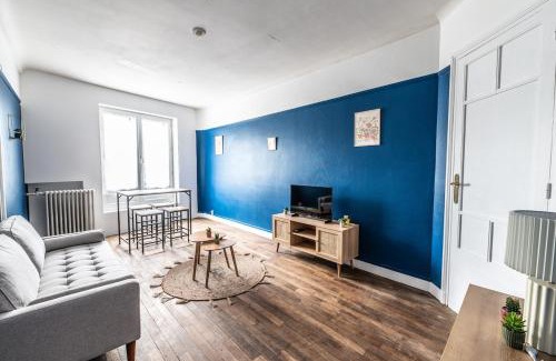 Graville Apartment | Marine comfort T3 cozy city center WiFi & Netflix