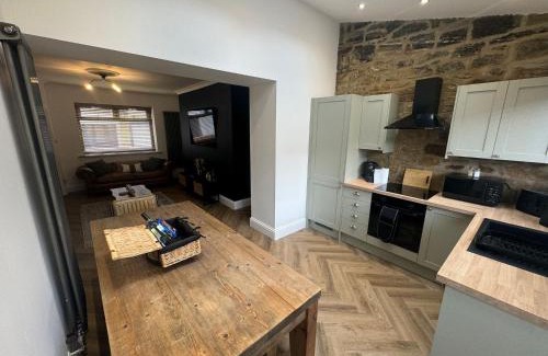 Woodhorn House | Marine Cottage 1 - With Private Hot Tub