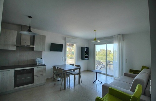 Marine de Saint Ambroggio Apartment | Marine de Sant'Ambroggio - Modern apartment with sea view - F2 A MARINA 1