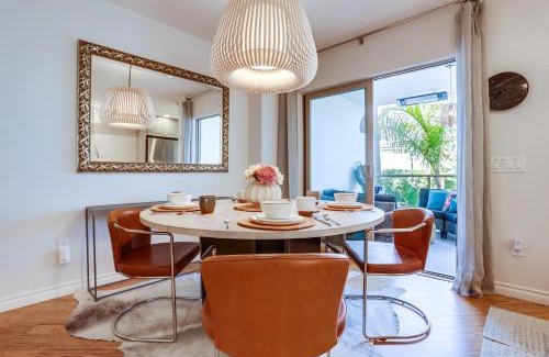 Beach Barber Tract House | Marine Dream