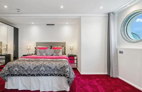 Milford on Sea Hotel | Marine House