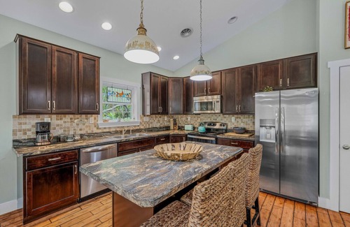 Berkeley Springs Apartment | Mariposa Moon Cottage - Special Experiences Made Here!
