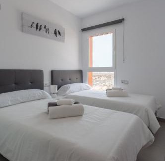 Puerto del Rosario House | Mariposas Home Pool