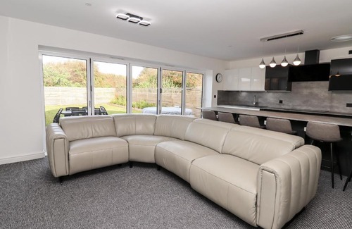 Llanasa House | Maritos