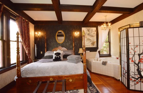 James Bay House | Marketa's Bed & Breakfast