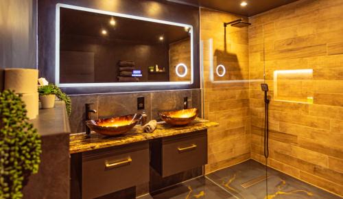 Rugeley House | Marmalade Barn Guest Suite with wet room