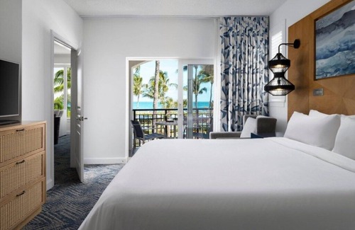 Palm Beach Shores House | Marriotts Ocean Pointe - Luxurious 2 Bedroom