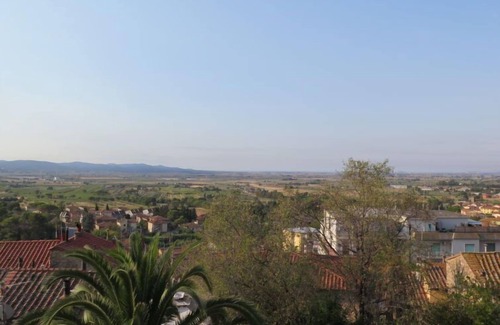 Suvereto Apartment | Marrone by Interhome