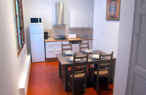 Opera Apartment | MARSEILLE VIEUX PORT: SPACIOUS & COZY DUPLEX APARTMENT