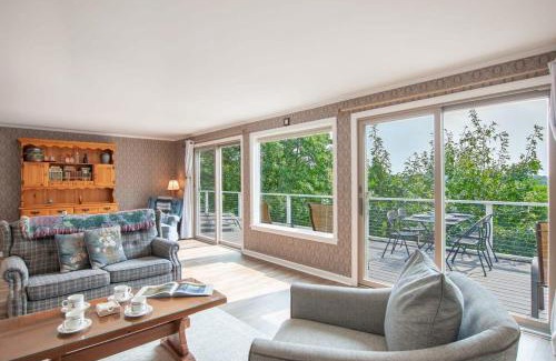 Wellfleet House | Marsh Front Home w Sweeping Views