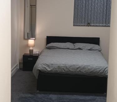 Luton House | Marsh road