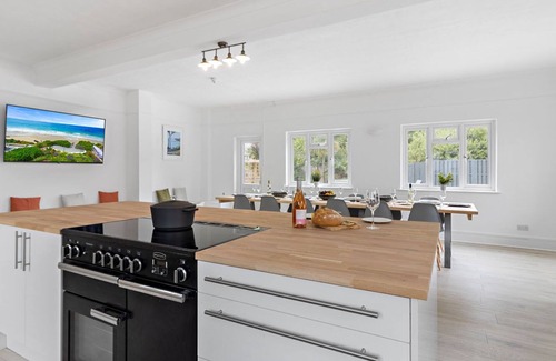 Torquay Villa | Marstan Villa, A Luxury 7 Bed Victorian Villa 300 Yards From Meadfoot Beach